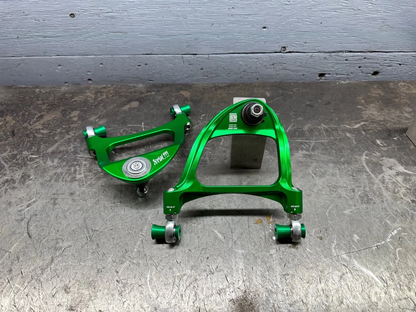 SERIALNINE - CRESSIDA / CHASER / MARK II / CRESTA MX83 / JZX81 / GX81 SERIAL999 REAR UPPER CONTROL ARMS