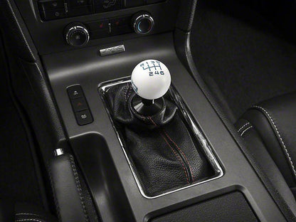 RTR - WHITE SHIFT KNOB - BLUE ENGRAVING (11-14 GT, V6)