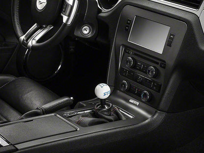 RTR - WHITE SHIFT KNOB - BLUE ENGRAVING (11-14 GT, V6)