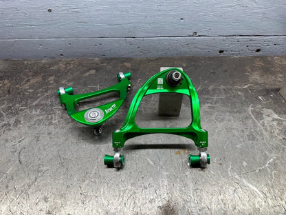 SERIALNINE - JZX90/JZX100 Brazos de control superiores traseros Billet