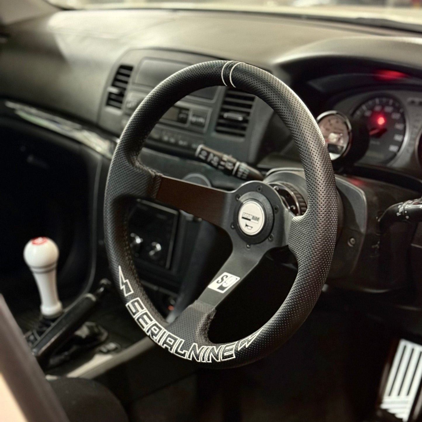 SERIALNINE - RAIGA STEERING WHEEL