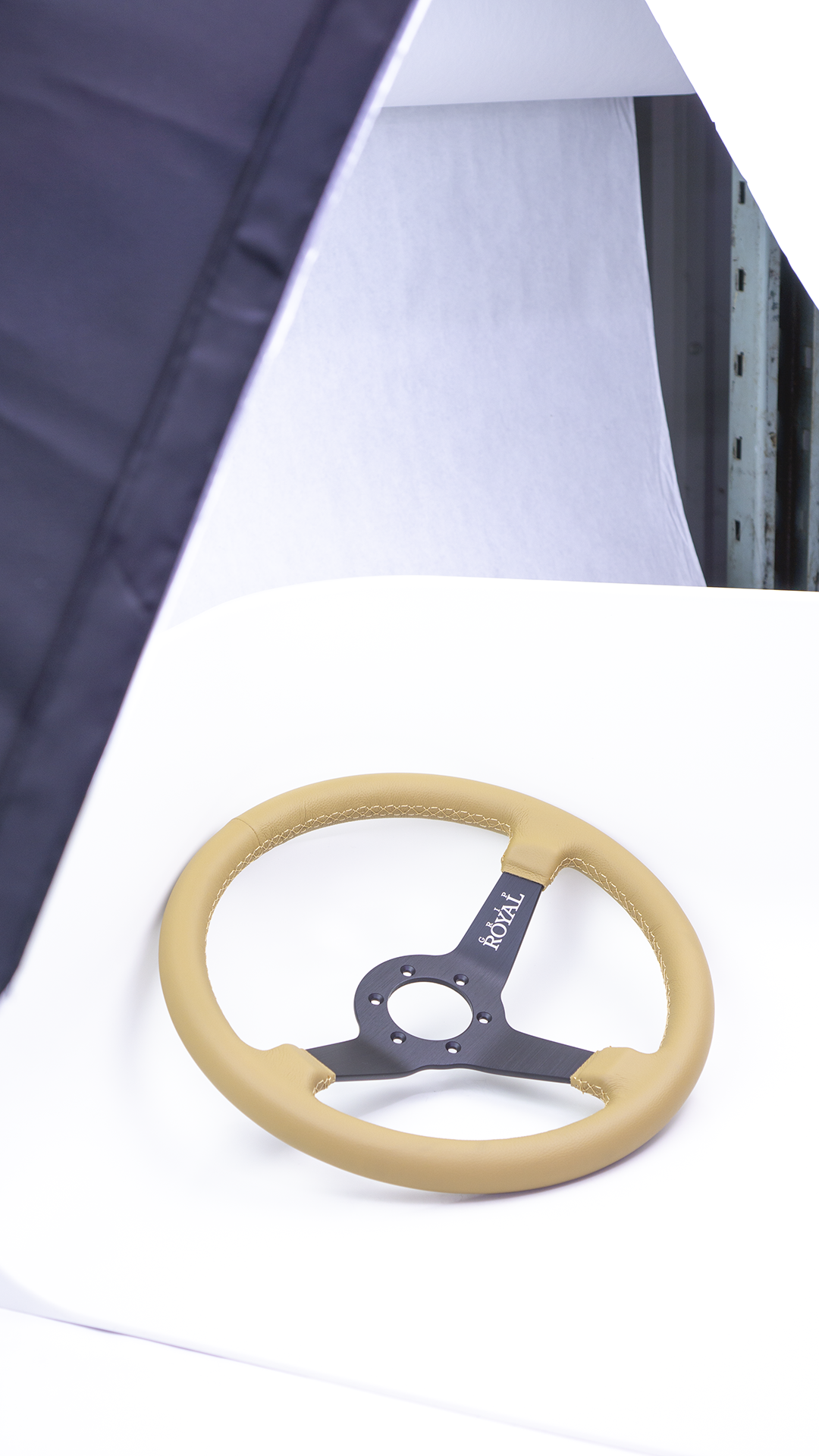 Grip Royal - Brute - 350mm - Tan Leather - "Clay"