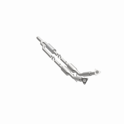 MagnaFlow Direct Fit Catalytic Converter 06- Audi A3 Quattro 3.2L