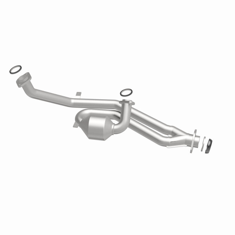 MagnaFlow Direct Fit Catalytic Converter 01-03 Toyota Sienna 3.0L fr