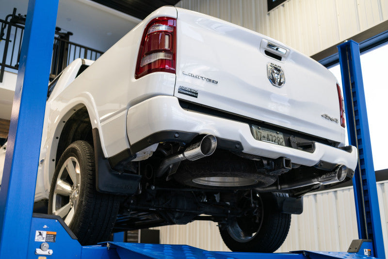 MBRP 2019 Ram 1500 5.7L (Crew Cab/Quad Cab SOLAMENTE) 2.5in Cat Back Dual Split Trasero con punta de 4.5in - AL