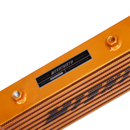 Intercooler Mishimoto Universal Gold Z Line Tamaño total: 28x8x3 Tamaño del núcleo: 21x6x2.5 Entrada / Salida