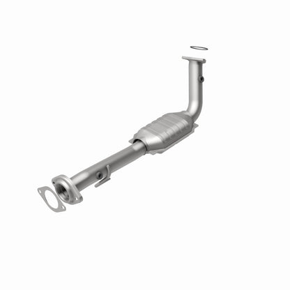 MagnaFlow Direct Fit Catalytic Conv 02-06 Cadillac Escalade / 02-06 GM Yukon (Inc Denali) 6.0L P/S