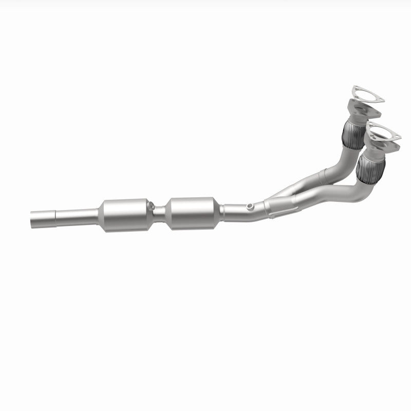 MagnaFlow Direct Fit Catalytic Converter 02-05 Golf 2.8L Underbody