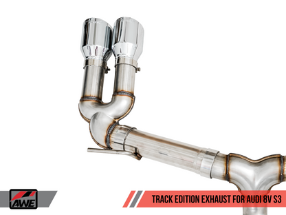 Escape AWE Tuning Audi 8V S3 Track Edition com ponteiras cromadas 102 mm