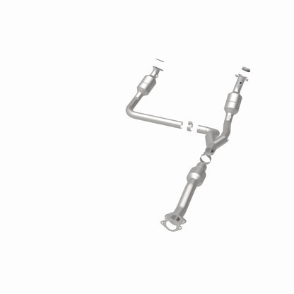 MagnaFlow Direct Fit Catalytic Converter 2011-2014 Express 1500 4.3L Underbody