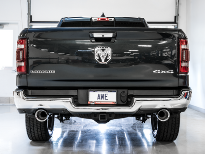 AWE Tuning 19-21 RAM 1500 5,7L (com recortes) 0FG Saída dupla traseira Cat-Back Exaustão - Pontas cromadas prateadas