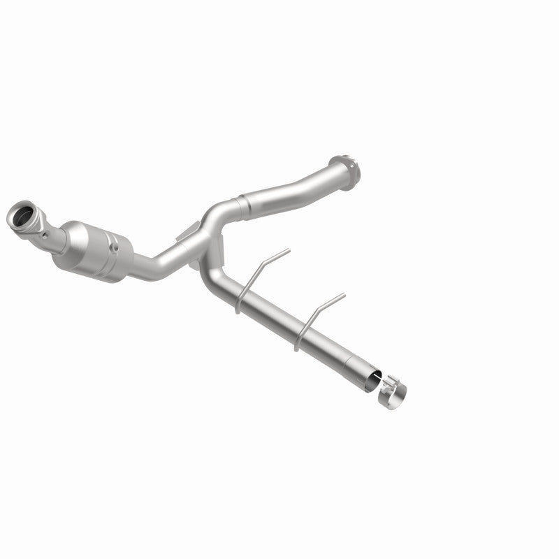 Magnaflow Conv DF 2011-2014 F-150 5.0L debajo de la carrocería