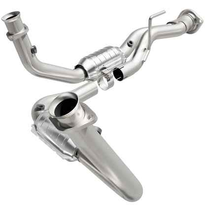 MagnaFlow Direct Fit Catalytic Converter 05-06 Jeep Grand Cherokee 3.7L Y-Pipe Assy (49 State)
