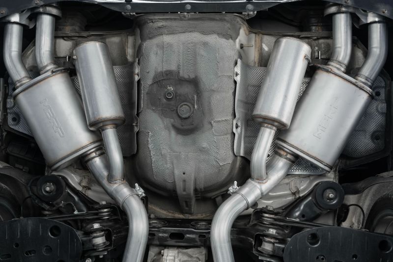 MBRP 2018+ Kia Stinger 3.3L RWD/AWD 2.5in Cat Back Salida trasera doble sin puntas