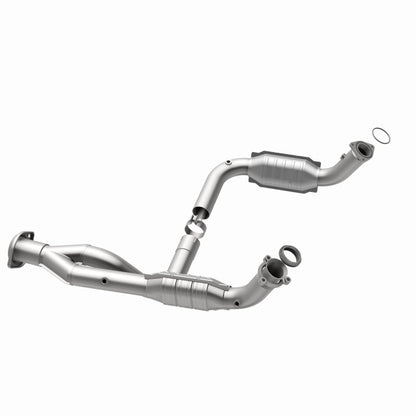 MagnaFlow Direct Fit Catalytic Converter 07-09 Hummer Truck H2 Y-Pipe Assy