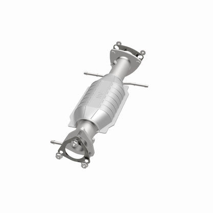MagnaFlow Direct Fit Catalytic Converter 96-99 S10/Sanoma 4WD 4.3L