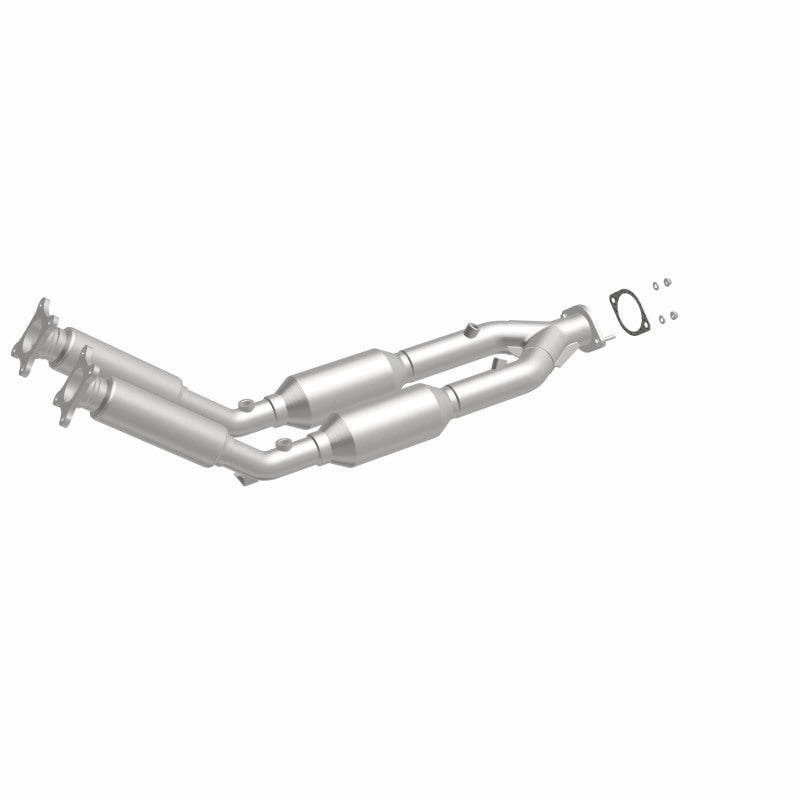 MagnaFlow Direct Fit Catalytic Converter 99-01 Volvo S80 2.8L