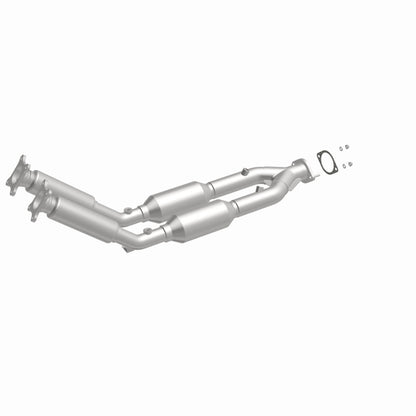 MagnaFlow Direct Fit Catalytic Converter 99-01 Volvo S80 2.8L