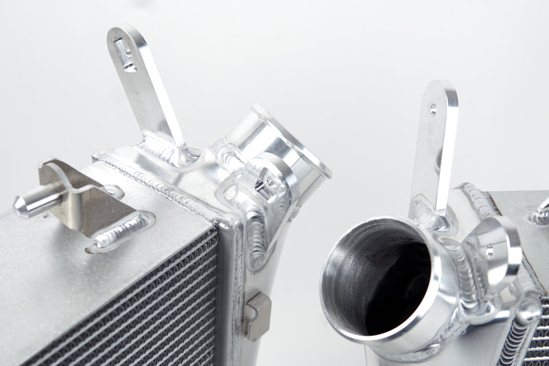 CSF 2020+ Audi C8 RS6/RS7 Sistema Intercooler de Alto Rendimiento - Negro