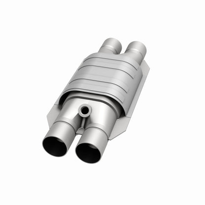 MagnaFlow Universal Catalytic Converter 2 D/D W/O2 Boss