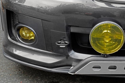 Perrin 08-14 Subaru WRX/STI Kit de gancho de remolque (delantero) - Negro plano