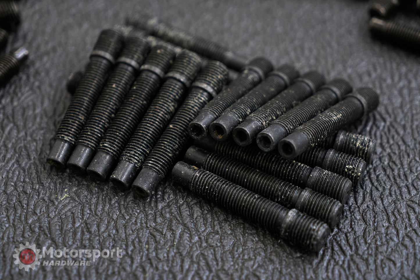 Motorsport Hardware - *ADAPTER / CONVERSION STUD 14×1.5-12×1.5* 78mm Black Bullet Nose Stud Kit