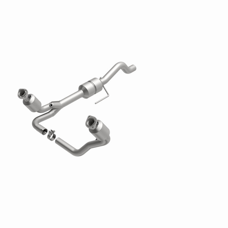 MagnaFlow Direct Fit Catalytic Converter 00-03 Durango 4WD 4.7L