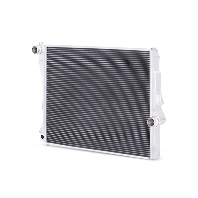 Mishimoto 99-06 BMW 323i/323i/328i/330i con radiador de aluminio de rendimiento de transmisión automática