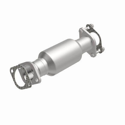MagnaFlow Direct Fit Catalytic Converter 2011 Kia Sorento 3.5 Underbody