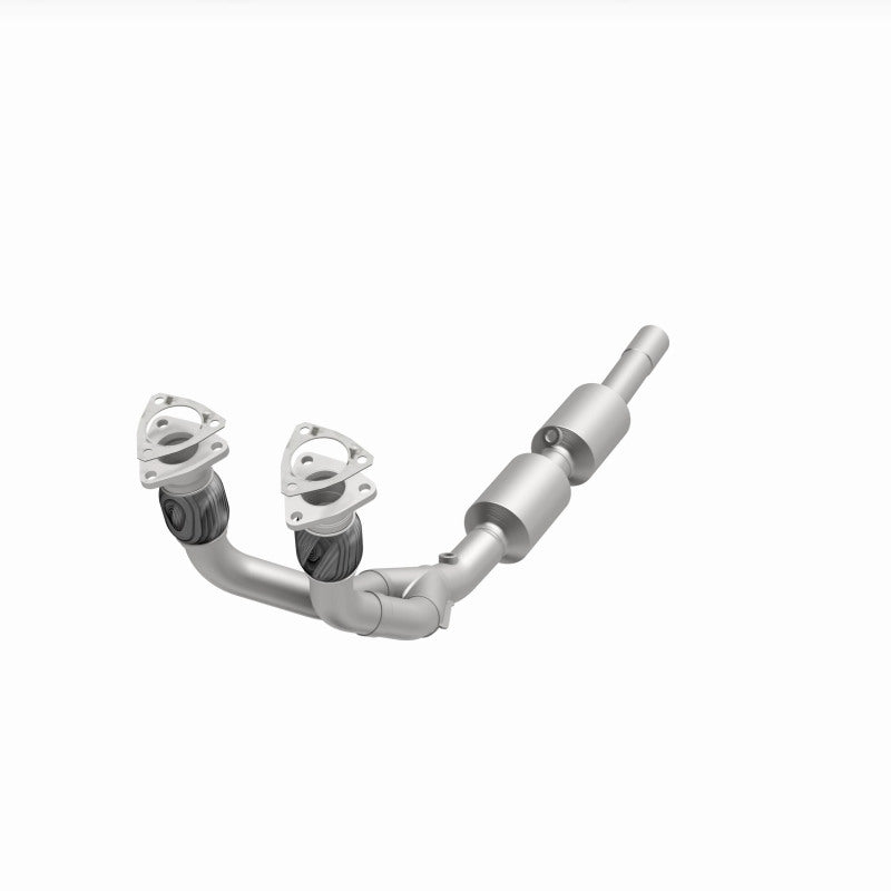 MagnaFlow Direct Fit Catalytic Converter 02-05 Golf 2.8L Underbody