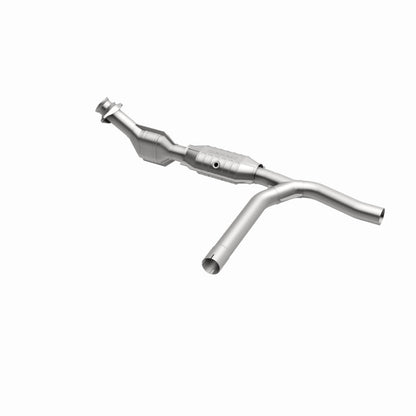 MagnaFlow Direct Fit Catalytic Converter 01-04 Ford F-150 4.2L 2wd