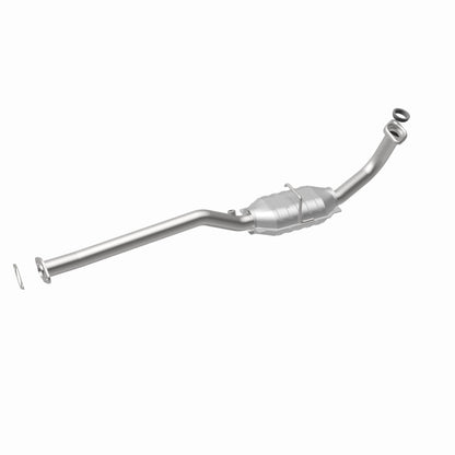 MagnaFlow Direct Fit Catalytic Converter 98-01 Metro/Swift 1.3 rr OE
