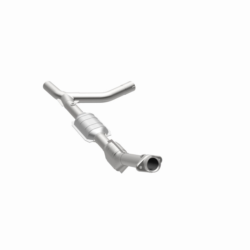 MagnaFlow Direct Fit Catalytic Converter 00-04 Ford E150 4.6L P/S