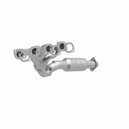 MagnaFlow Direct Fit Catalytic Converter 02-03 BMW 745i 4.4L