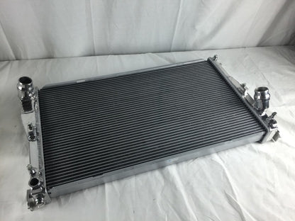 CSF 2011+ BMW 1 Serie M / 07-11 BMW 335i / 2009+ BMW Z4 sDrive30i/Z4 sDrive35i (A/T solamente) Radiador