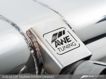 Escapamento AWE Tuning Audi 8V A3 Touring Edition - Saída Dupla Diamond Black 90 mm Pontas