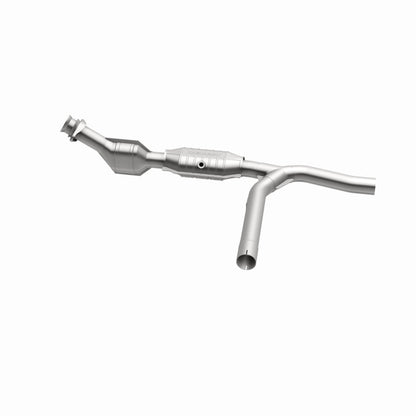 MagnaFlow Direct Fit Catalytic Converter 01-04 Ford F-150 4.2L 2wd