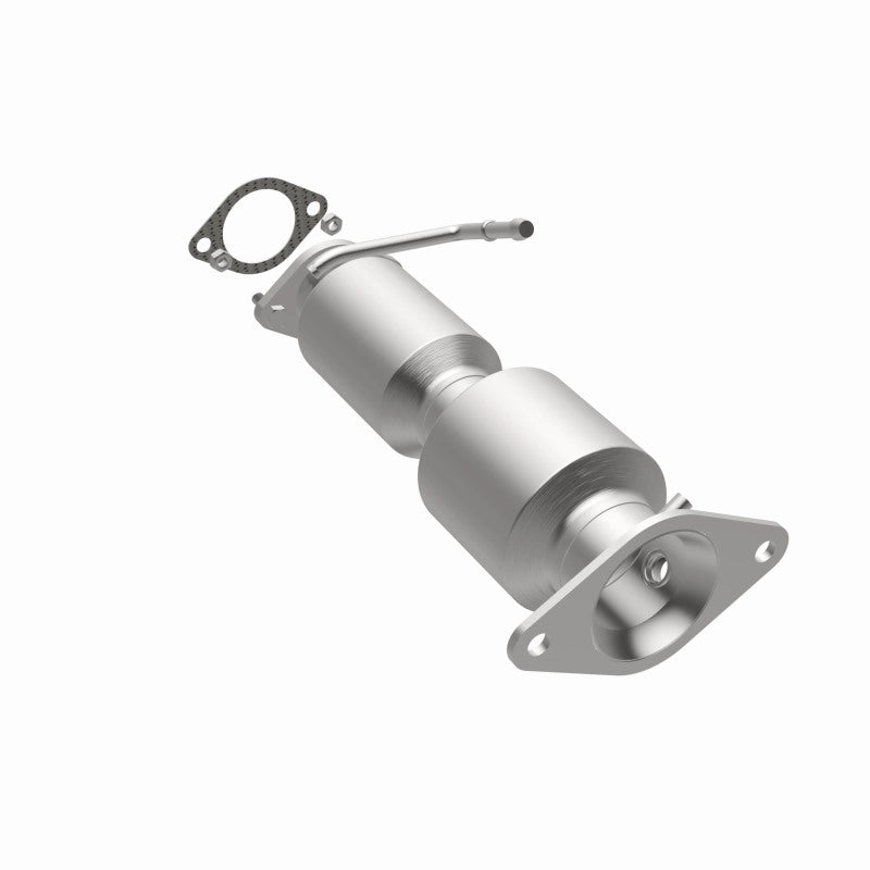 MagnaFlow Direct Fit Catalytic Converter 13-15 Hyundai Veloster 1.6L Underbody