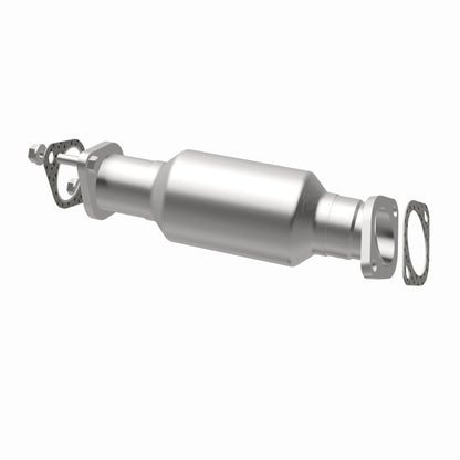 MagnaFlow Direct Fit Catalytic Converter 2011 Kia Sorento 3.5 Underbody