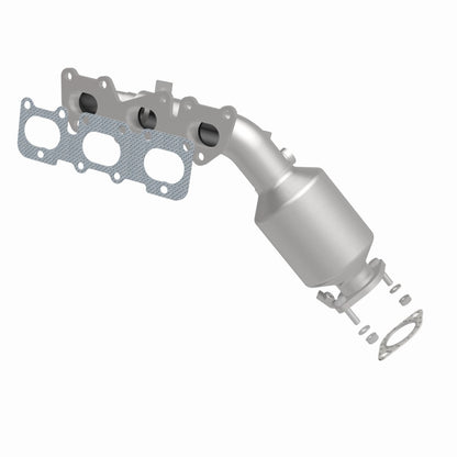 MagnaFlow Direct Fit Catalytic Converter 10-12 Hyundai Genesis 3.8L
