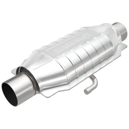 MagnaFlow Universal Catalytic Converter 2.25in Inlet/Outlet Center/Center Oval Rear (California)