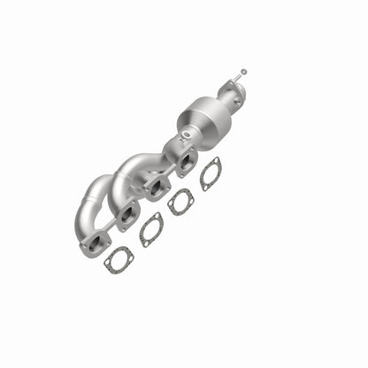 MagnaFlow Direct Fit Catalytic Converter 04-05 BMW 545I 4.4L P/S