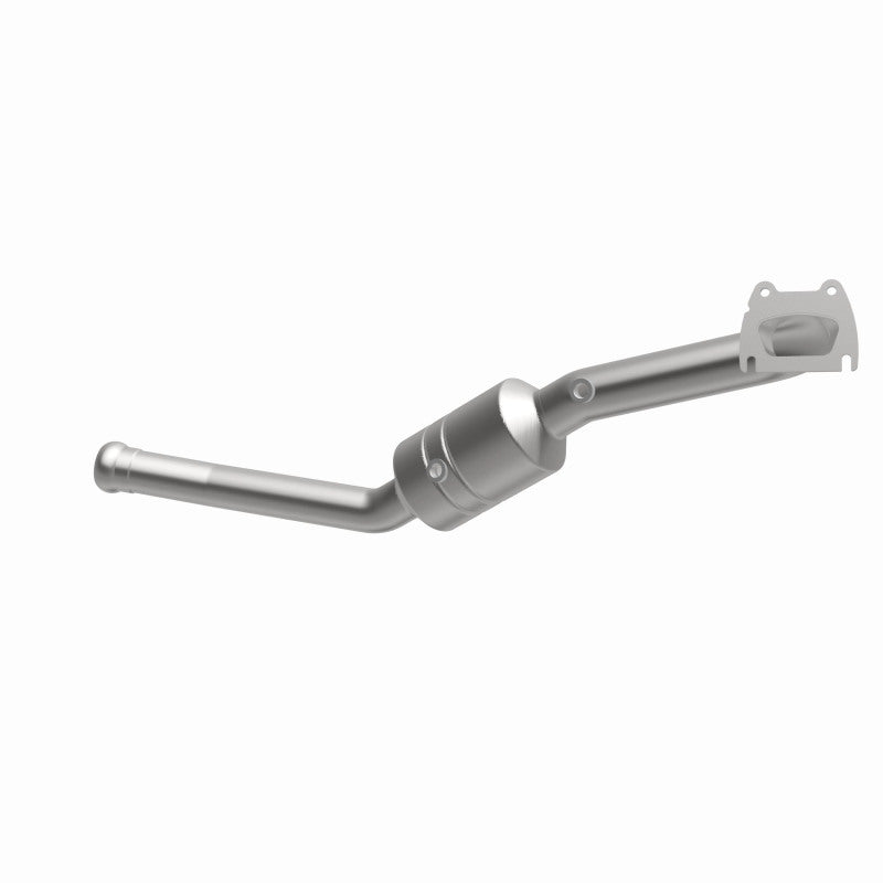 MagnaFlow Direct Fit Catalytic Converter 2011 Grand Cherokee 3.6L DS
