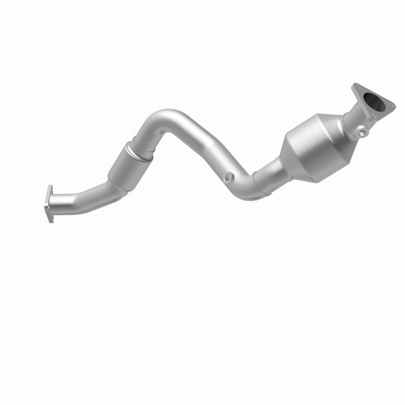 MagnaFlow Direct Fit Catalytic Converter 07 VW Touareg 3.6L Front close