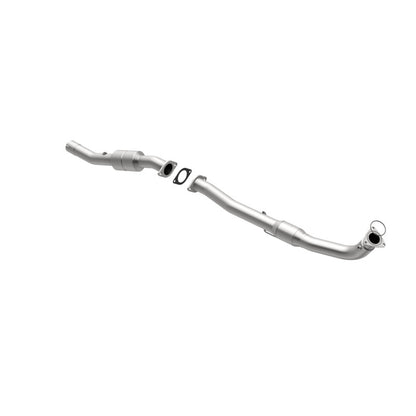 MagnaFlow Direct Fit Catalytic Converter 05 Silverado 2500HD 6.0L