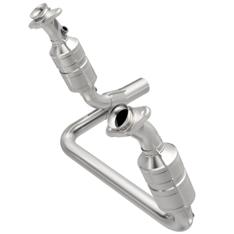 MagnaFlow Direct Fit Catalytic Converter 04 Dodge Durango 3.7L/4.7L