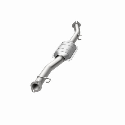 MagnaFlow Direct Fit Catalytic Converter 98-00 Toyota RAV4 2.0L