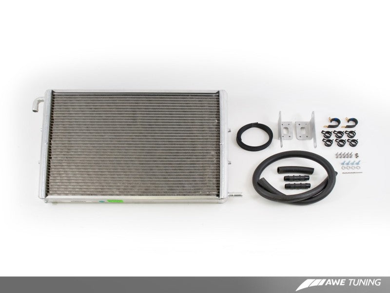 AWE Tuning B8 / 8R 3.0T ColdFront Trocador de calor
