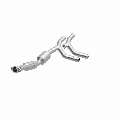 MagnaFlow Direct Fit Catalytic Converter 05-07 Ford E150 4.6L Passenger Side