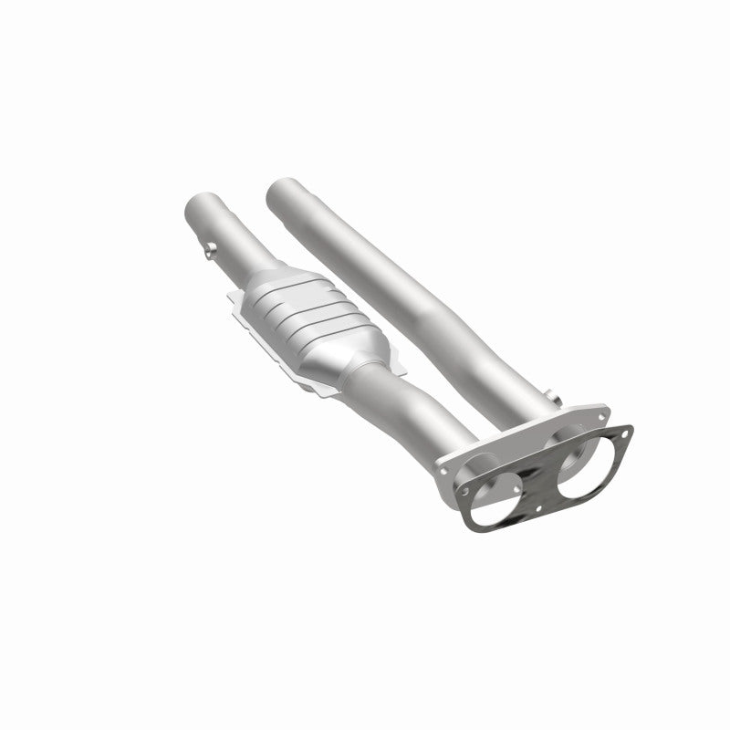 MagnaFlow Direct Fit Catalytic Converter 96-97 7.4L 3500 Truck Rear